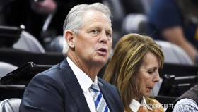 万博体育-转会期足总杯传出新动向，洛杉矶湖人队长鼓劲，管理层表态——目标明确，纪律约束更严格的简单介绍